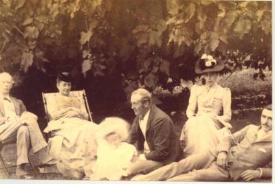 SHARKEY COLLECTION - FAMILY IN A GARDEN