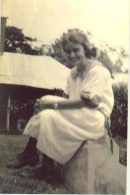 SHARKEY COLLECTION - YOUNG WOMAN AT RIVER'S EDGE
