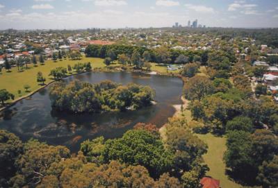 PHOTOGRAPH: AERIAL PHOTOGRAPH OF LAKE JUALBUP AND SHENTON PARK
