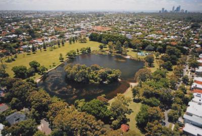 PHOTOGRAPH: AERIAL PHOTOGRAPH OF LAKE JUALBUP AND SHENTON PARK