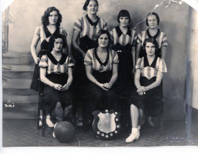 Photograph: Early Premiership Team, Studio, Black & White