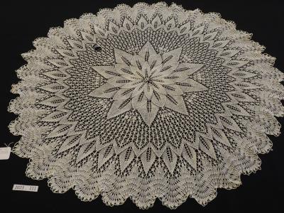 LACE, KNITTING, TRAY CLOTH