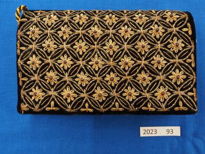 METAL THREAD, GOLD, BAG