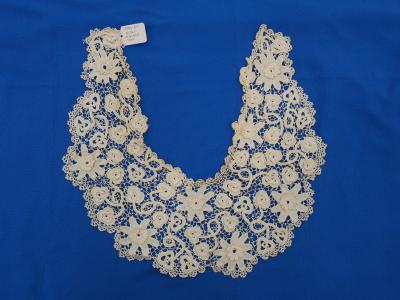 CROCHET, IRISH, COLLAR