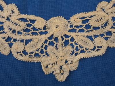 LACE, BOBBIN, COLLAR