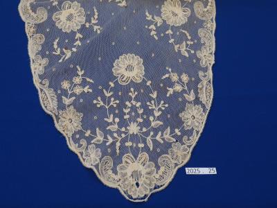 TAMBOUR, SHAWL