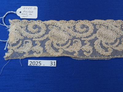 MACHINE EMBROIDERY, EDGING