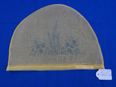 STAMPED LINEN, TEA COSY + MAT