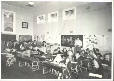 EAST CLAREMONT PRACTISING SCHOOL CLASSROOM DEMONSTRATION