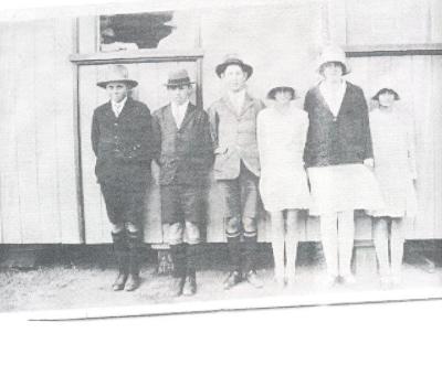 EAST CLAREMONT PRACTISING SCHOOL STUDENT GROUP