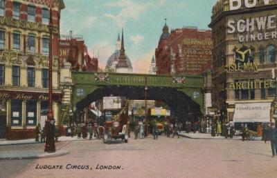 POSTCARD: LONDON LANDMARKS - LUDGATE CIRCUS