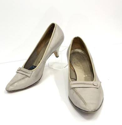 SHOES: LEATHER, SILVER GREY