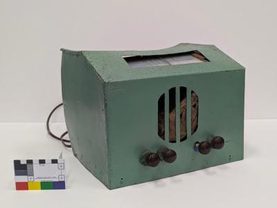 RADIO: RADIO, MADE BY BERT CONGDON, GREEN