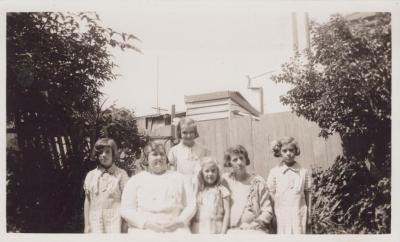 PHOTOGRAPH: DOROTHY, PEARL, THELMA, VALDA, MILLIE, PAT, THELMA GREEN BEQUEST
