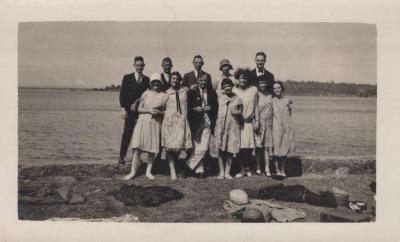PHOTOGRAPH: GROUP OF PEOPLE, THELMA GREEN BEQUEST