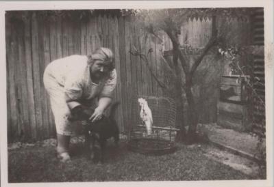 PHOTOGRAPH: PEARL CONGDON, THELMA GREEN BEQUEST