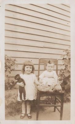 PHOTOGRAPH: DOROTHY AND PETE, THELMA GREEN BEQUEST