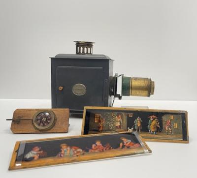 TOY: MAGIC LANTERN PROJECTOR, J. & A. BOYES IRONMONGERS, WITH KALEIDOSCOPE SLIDE