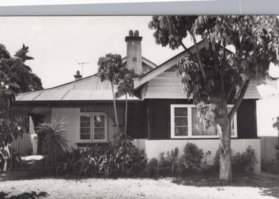 PHOTOGRAPH: 52 HAMERSLEY ROAD, NATIONAL ESTATE SURVEY COLLECTION