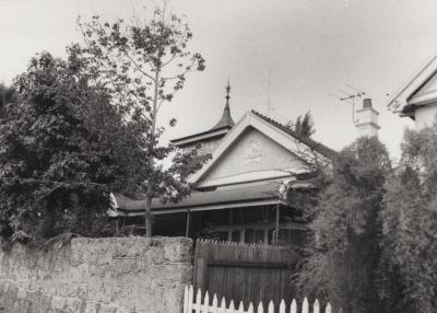 PHOTOGRAPH: 135 HAMERSLEY ROAD, NATIONAL ESTATE SURVEY COLLECTION