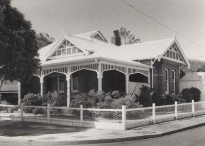 PHOTOGRAPH: 22 TOWNSHEND ROAD, NATIONAL ESTATE SURVEY COLLECTION