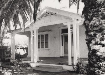 PHOTOGRAPH: 195 TOWNSHEND ROAD, NATIONAL ESTATE SURVEY COLLECTION