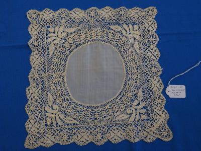 LACE, MALTESE, HANDKERCHIEF