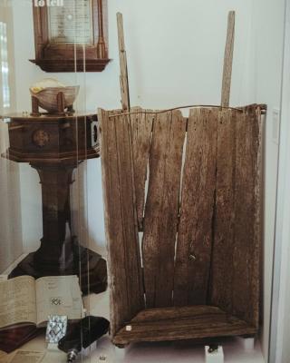 WHEELBARROW: HANDMADE WOODEN FRAME HEAVILY WEATHERED CONDITION