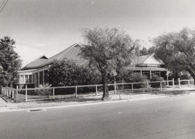 PHOTOGRAPH: 59 HAMERSLEY ROAD, NATIONAL ESTATE SURVEY COLLECTION