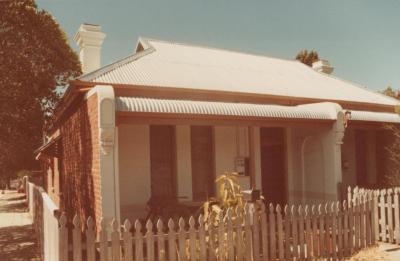 PHOTOGRAPH: UNKNOWN HOUSE SUBIACO, NATIONAL ESTATE SURVEY COLLECTION