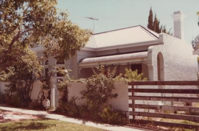 PHOTOGRAPH: UNKNOWN HOUSE SUBIACO, NATIONAL ESTATE SURVEY COLLECTION