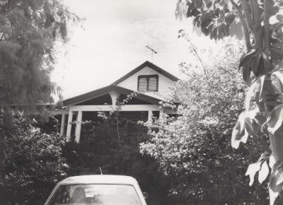 PHOTOGRAPH: 44 BEDFORD AVENUE, NATIONAL ESTATE SURVEY COLLECTION