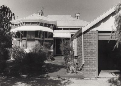 PHOTOGRAPH: 10 BEDFORD AVENUE, NATIONAL ESTATE SURVEY COLLECTION