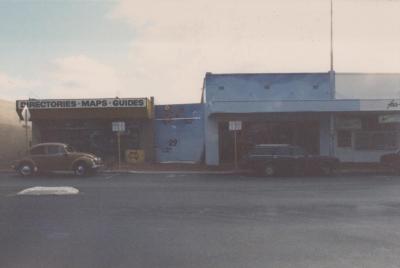 PHOTOGRAPH: 27(?) ROKEBY ROAD, 1988