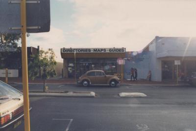 PHOTOGRAPH: 27(?) ROKEBY ROAD, 1988