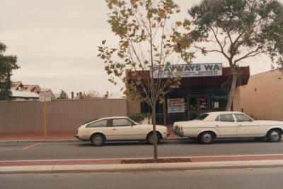 PHOTOGRAPH: 31(?) ROKEBY ROAD, 1988
