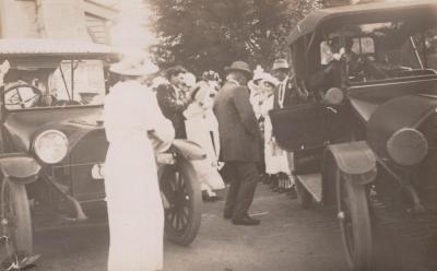 POSTCARD: CARS AND PEOPLE, FROM ALBUM 1, THELMA GREEN COLLECTION