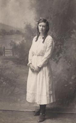 POSTCARD: LILY, FROM ALBUM 1, THELMA GREEN COLLECTION