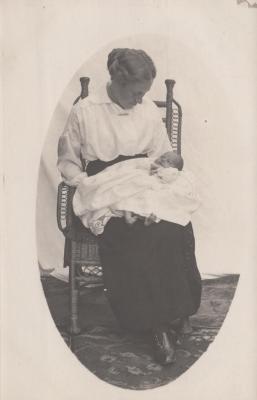 POSTCARD: UNKNOWN WOMAN AND BABY, FROM ALBUM 1, THELMA GREEN COLLECTION