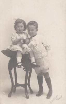 POSTCARD: DOLICE AND WILLIAM TRENBERTH, FROM ALBUM 1, THELMA GREEN COLLECTION