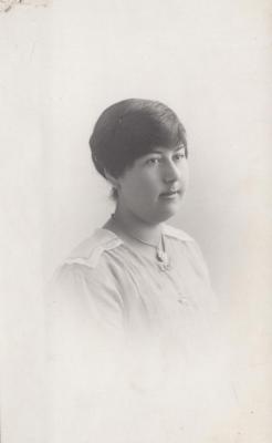 POSTCARD: PEARL TRENBERTH, FROM ALBUM 1, THELMA GREEN COLLECTION