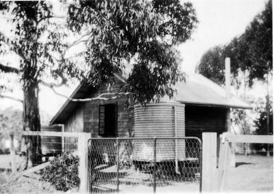 UNKNOWN SCHOOL POSSIBLY UPWOOD