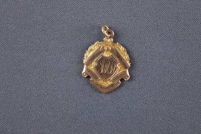 MEDAL, BEST BOWLING BEDFORDALE CRICKET CLUB 1927 - J.R. DRUMMOND