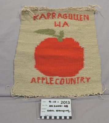 HANGING, WALL - KARRAGULLEN APPLE COUNTRY