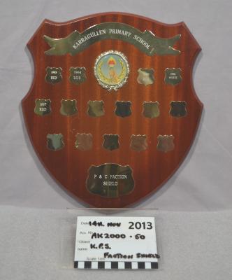 SHIELD, WOODEN - KARRAGULLEN PRIMARY SCHOOL P & C