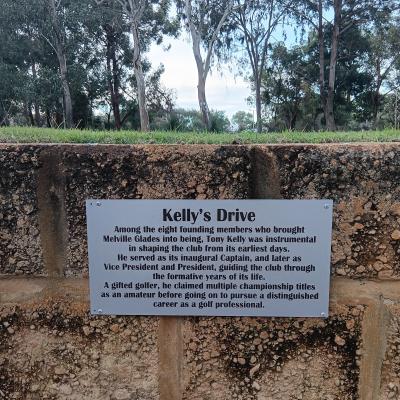 PLAQUES HONOURING TONY KELLY AND AL HOWARD
