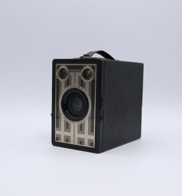 CAMERA, BOX - BROWNIE JUNIOR SIX-16 KODAK