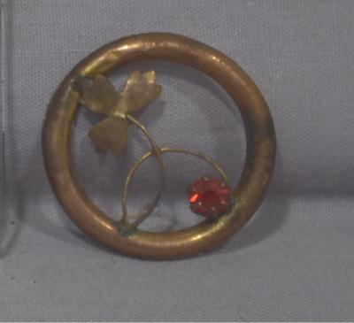 BROOCH, METAL - FLORAL DESIGN