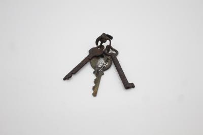 SET OF OFFICE KEYS