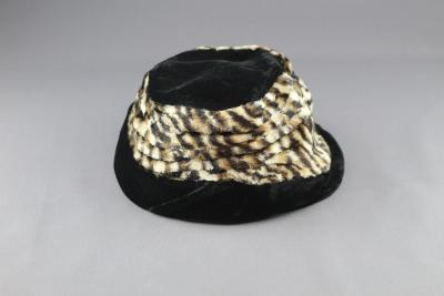 HAT, BLACK - LEOPARD FUR DECORATION